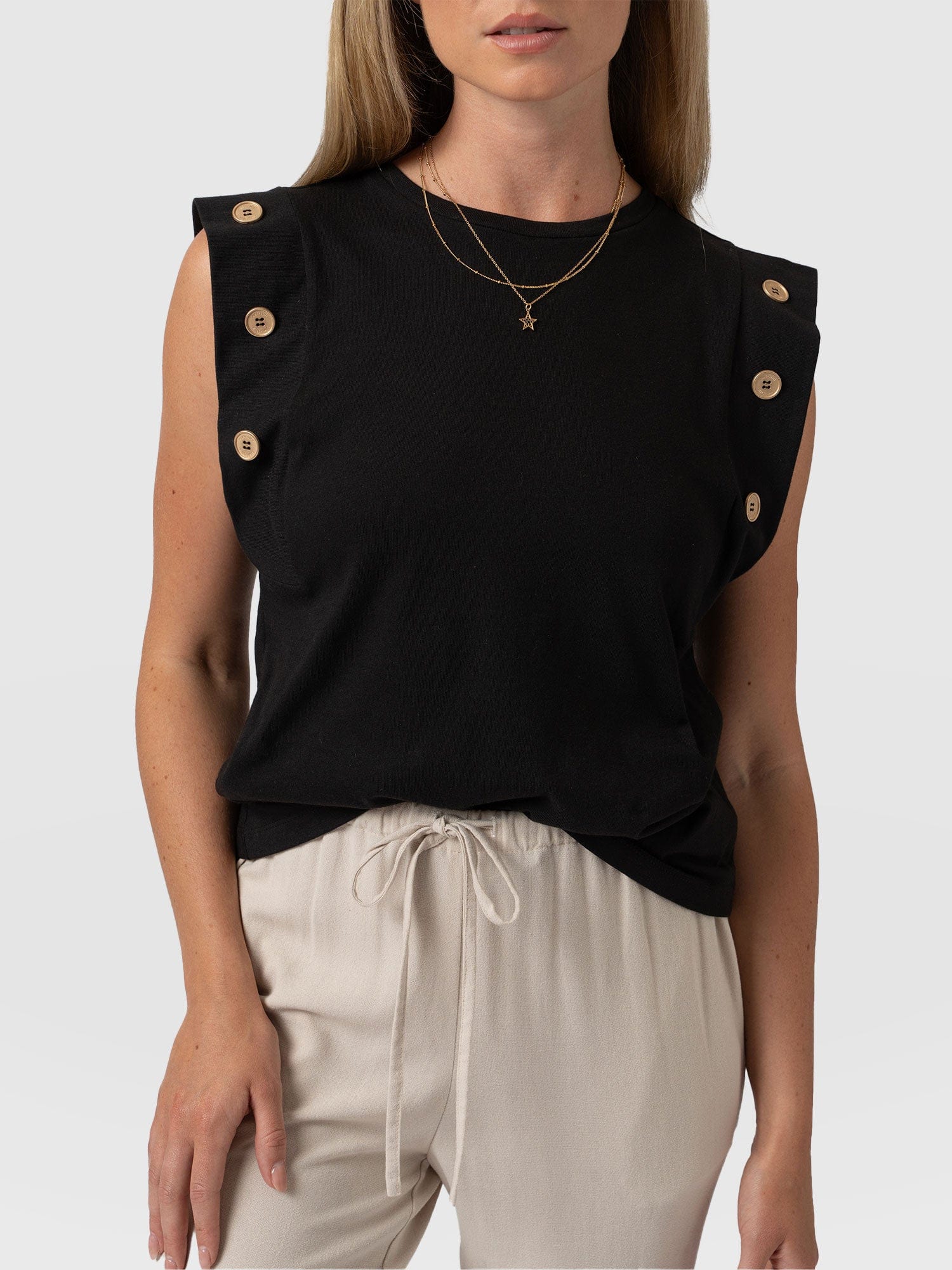 Rowan Tee Black - Women's T-Shirts | Saint + Sofia® EU